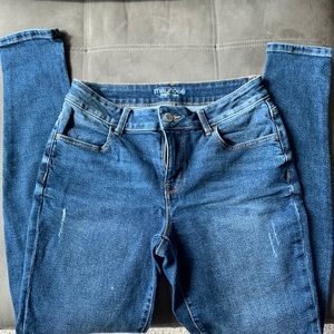 Maurices jeans